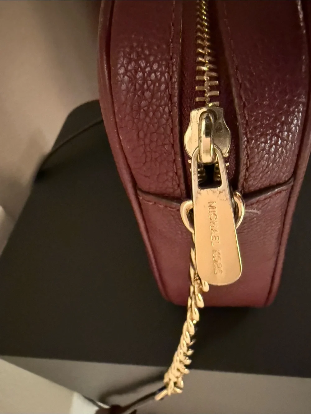Michael Kors compact pebbled